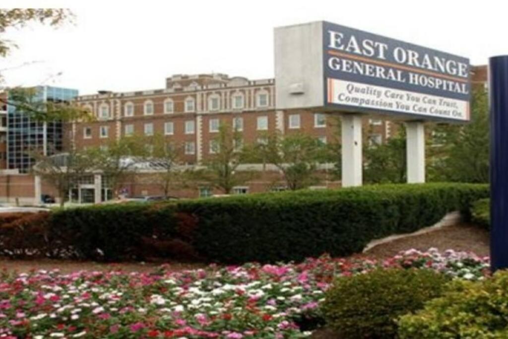 Hollywood Hotel East Orange Exterior foto